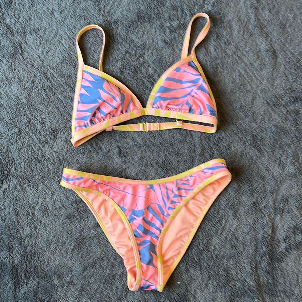 Billabong Bikini Set